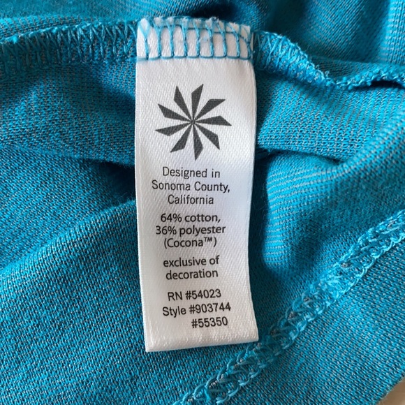 Athleta Tee Shirt Women’s Size XL - Picture 9 of 11